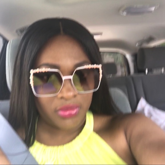 Meet your Posher, Bari - Picture 1 of 1